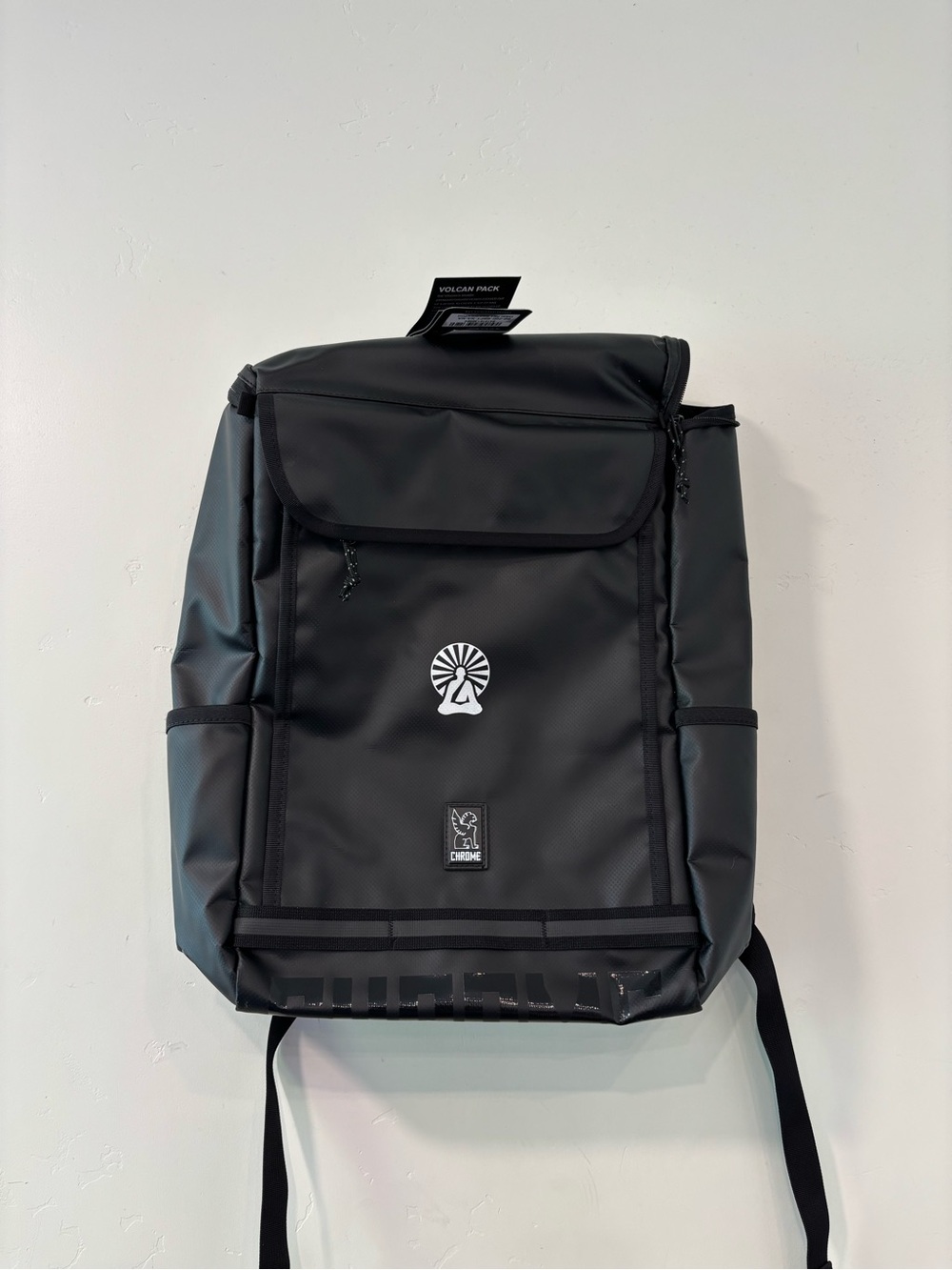 New Chrome Industries Volcan Pack 15 Inch Black Laptop  Backpack Daypack Bag 31L